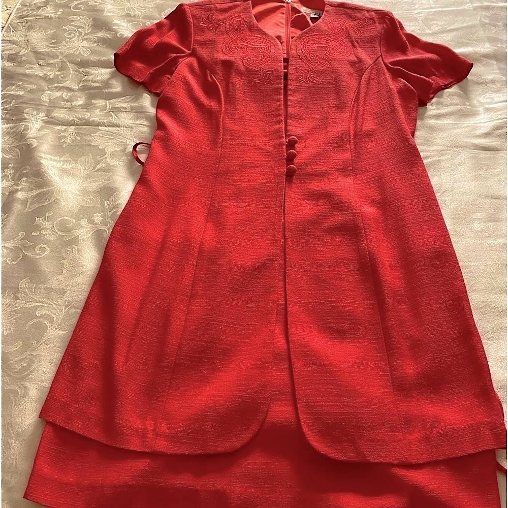 Dress and matching necklace with earrings